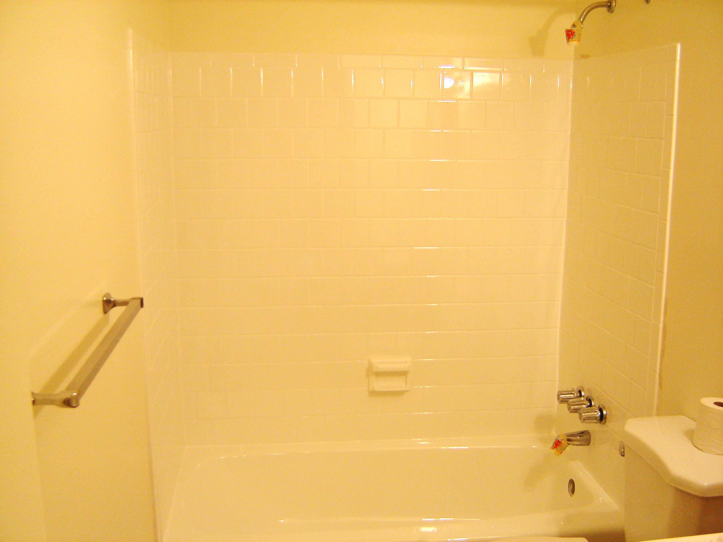 Tub Recoloring Photos Before After, How To Whiten A Yellowed Bathtub