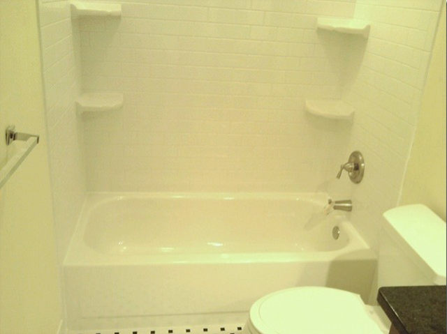 Like-New Bathtub and Tile After Refinishing 15c | Affordable Refinishing LLC