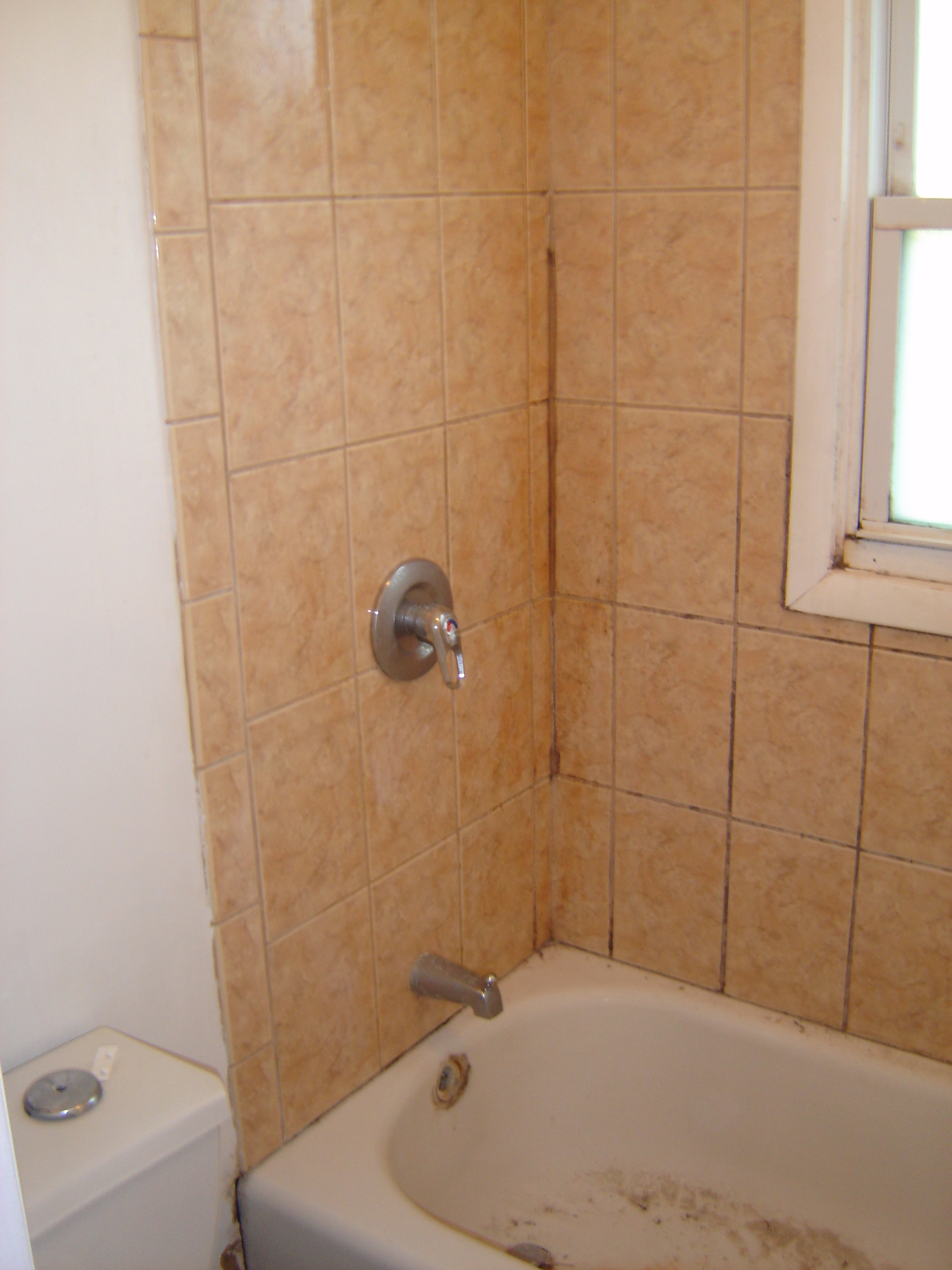 Old, Neglected Bathroom Tile and Bathtub Before Refinishing 21a | Affordable Refinishing LLC