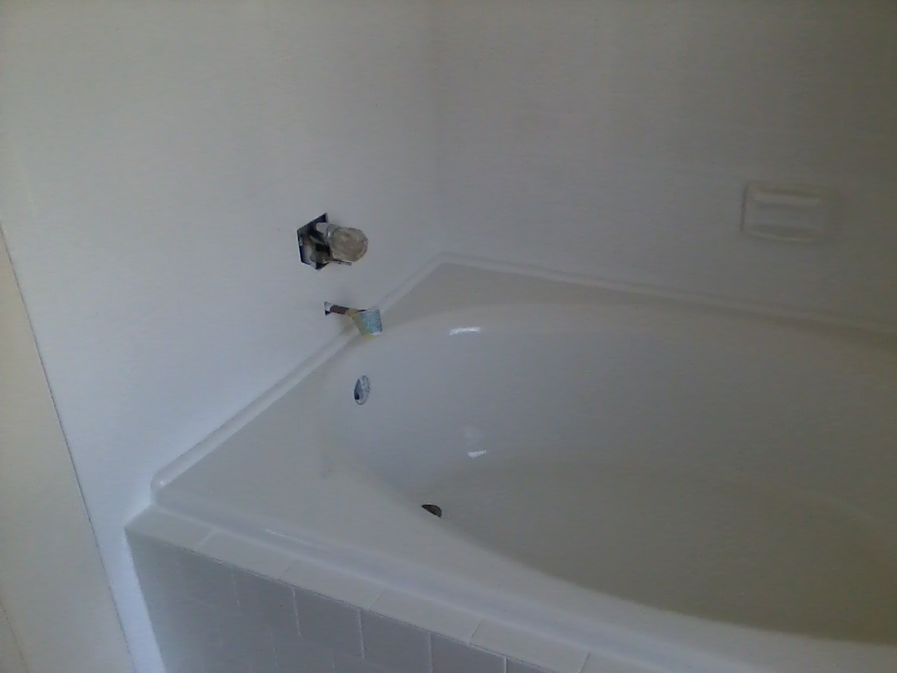 Bathtub After Refinishing 23a | Affordable Refinishing LLC