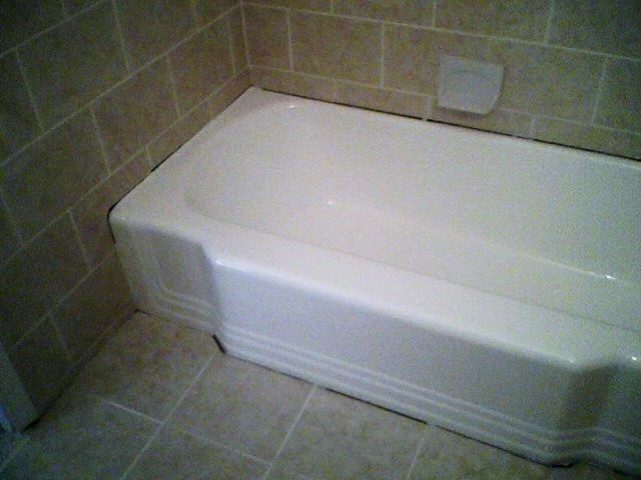 Beautiful White Tub After Restoration 33a | Affordable Refinishing LLC