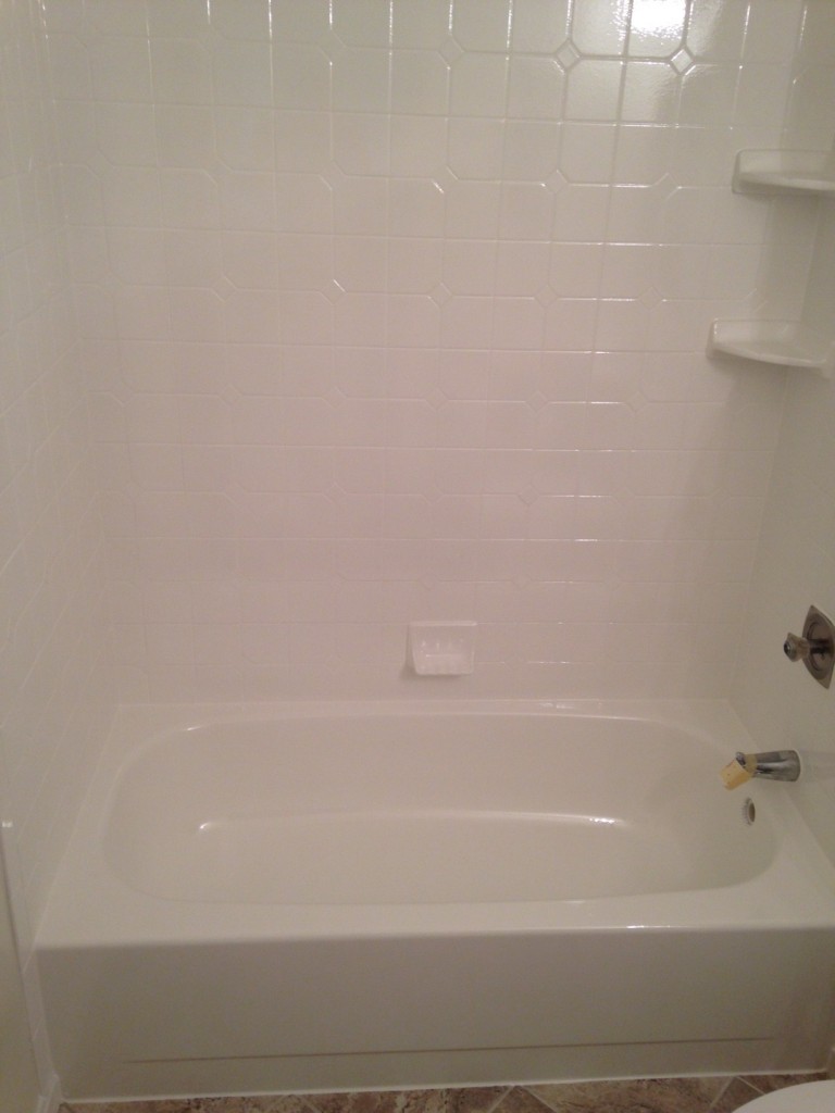 Yellow Bathtub and Tile After Recoloring 7a | Affordable Refinishing LLC