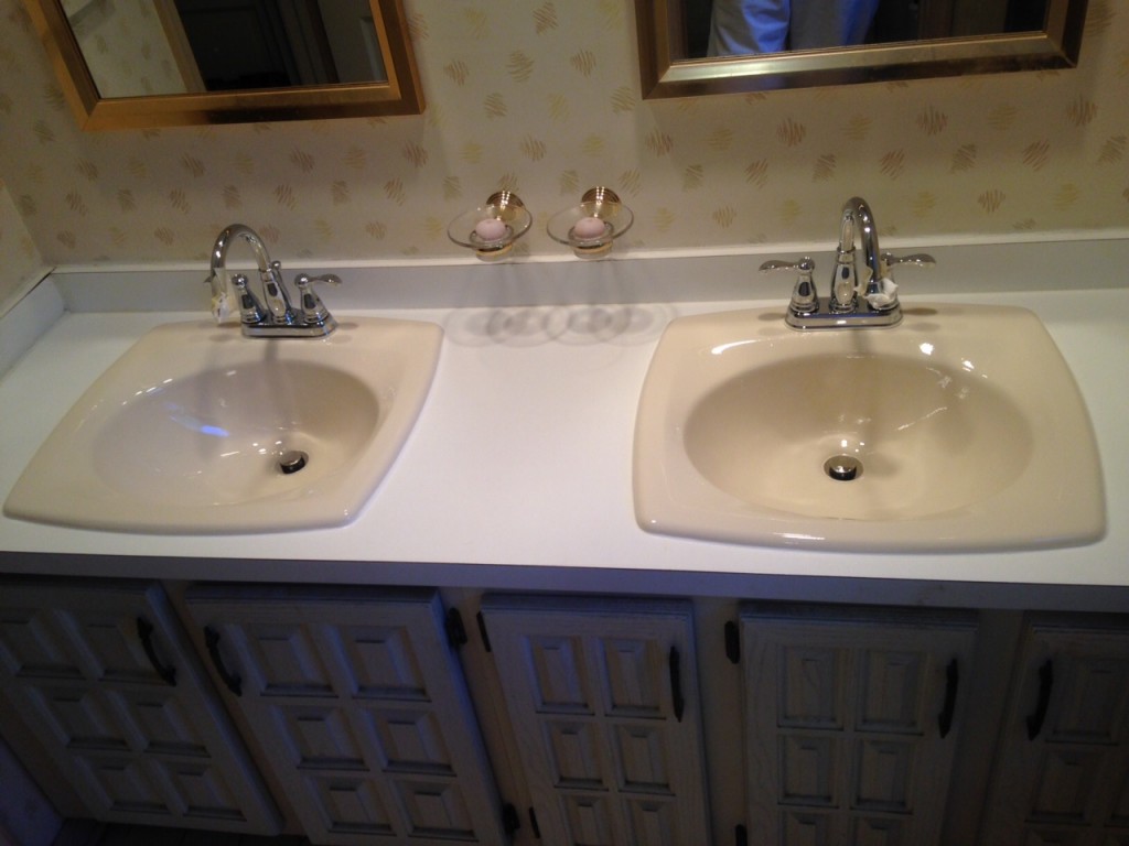 His and Hers Yellow Sinks After Recoloring 8a | Affordable Refinishing LLC
